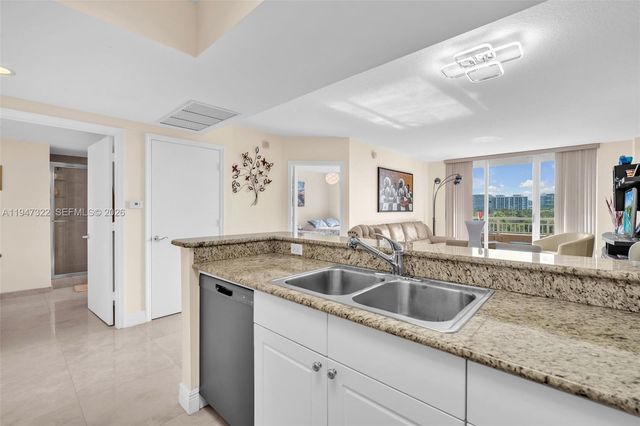 19501 W Country Club Drive 505, Aventura, FL 33180