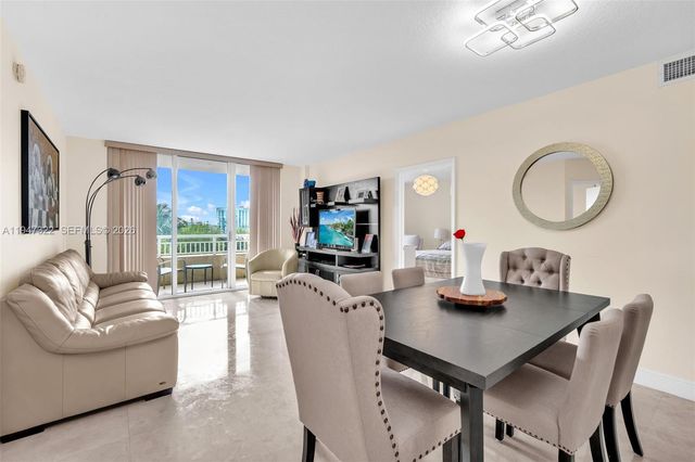 19501 W Country Club Drive 505, Aventura, FL 33180