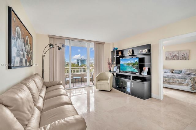 19501 W Country Club Drive 505, Aventura, FL 33180