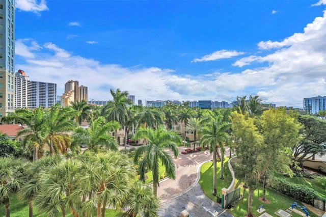19501 W Country Club Drive 505, Aventura, FL 33180