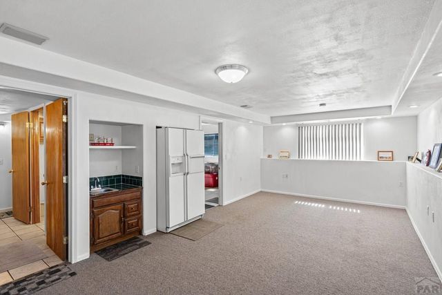 660 W Capistrano Ave, Pueblo West, CO 81007