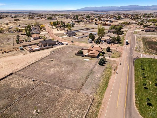 660 W Capistrano Ave, Pueblo West, CO 81007