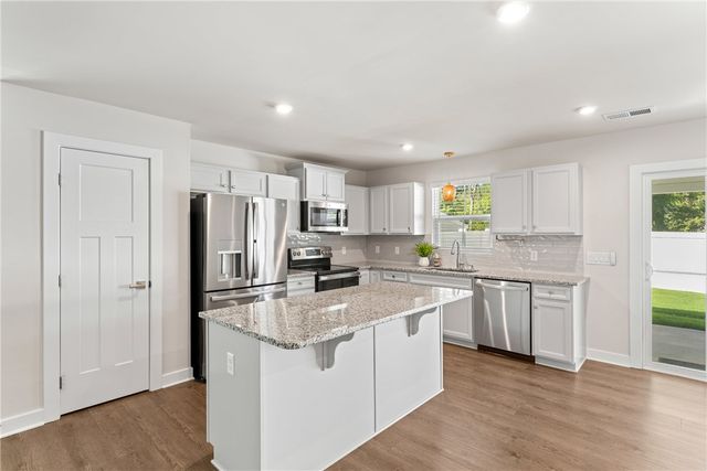 237 Southwell Street, Woodruff, SC 29388