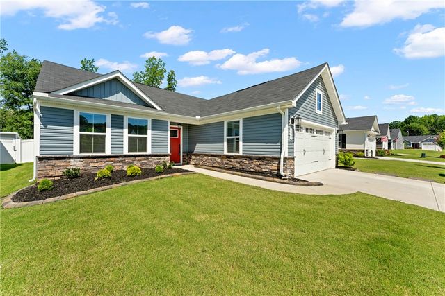 237 Southwell Street, Woodruff, SC 29388