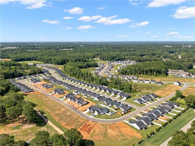 237 Southwell Street, Woodruff, SC 29388