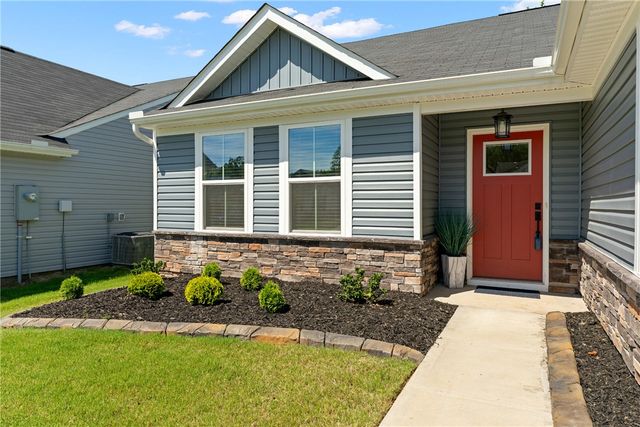 237 Southwell Street, Woodruff, SC 29388