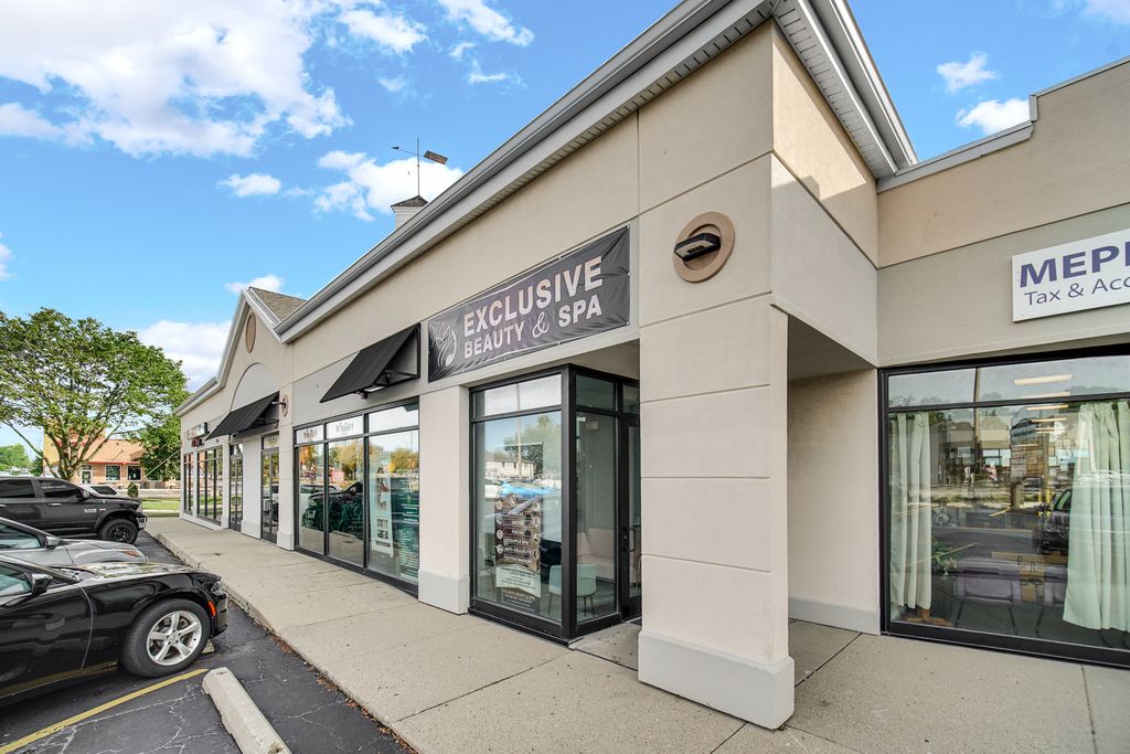 295 N Northwest Highway, Palatine, IL 60067 — exterior