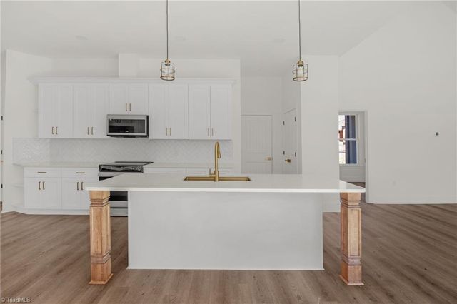 6835 Kelly Coltrane Drive, Randleman, NC 27317