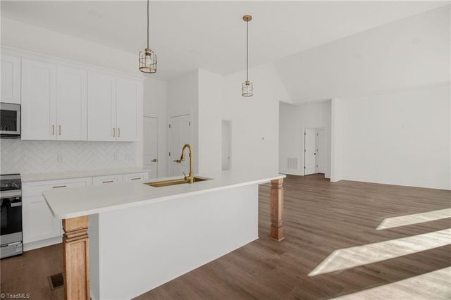 6835 Kelly Coltrane Drive, Randleman, NC 27317