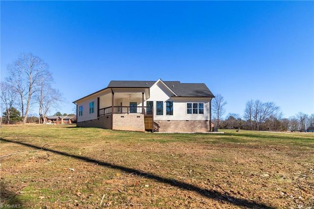 6835 Kelly Coltrane Drive, Randleman, NC 27317