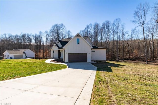 6835 Kelly Coltrane Drive, Randleman, NC 27317