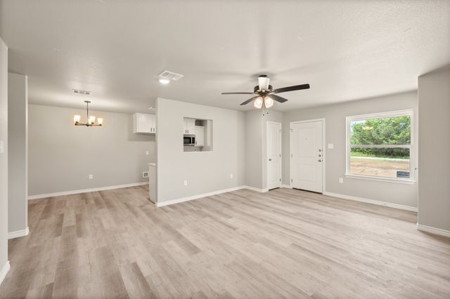 218 Melissa Street, Eddy, TX 76524
