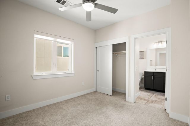 2827 Manor RD 3105, Austin, TX 78722