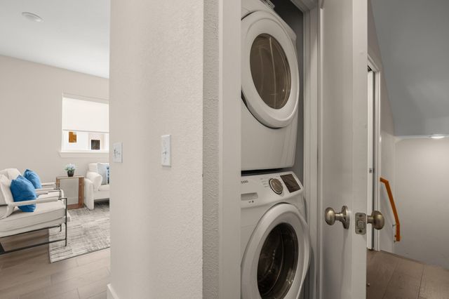 2827 Manor RD 3105, Austin, TX 78722