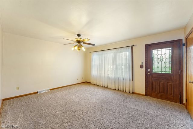 1827 Brockton Drive, Austintown, OH 44511