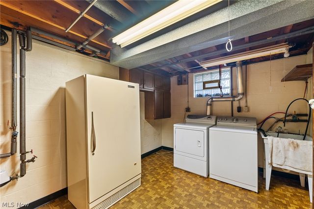 1827 Brockton Drive, Austintown, OH 44511