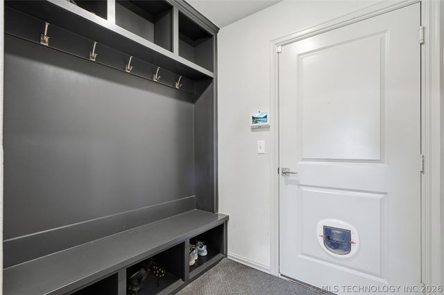 5917 E 126th Place S, Tulsa, OK 74008