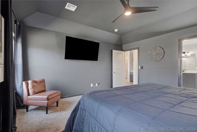 5917 E 126th Place S, Tulsa, OK 74008