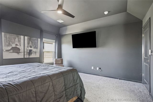 5917 E 126th Place S, Tulsa, OK 74008