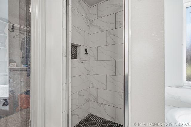 5917 E 126th Place S, Tulsa, OK 74008