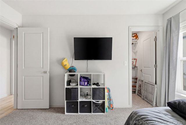 5917 E 126th Place S, Tulsa, OK 74008