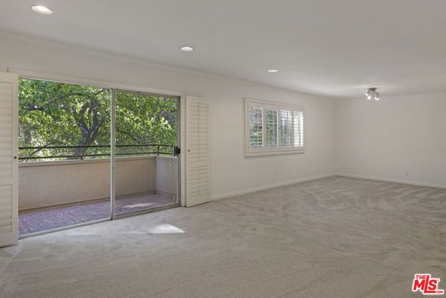 6748 Hillpark Drive 308, Los Angeles, CA 90068