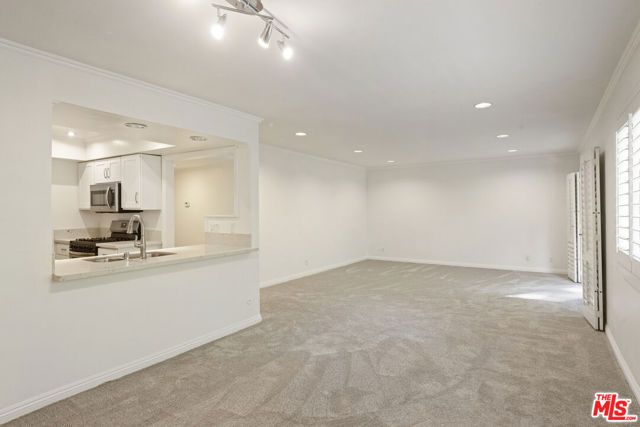 6748 Hillpark Drive 308, Los Angeles, CA 90068