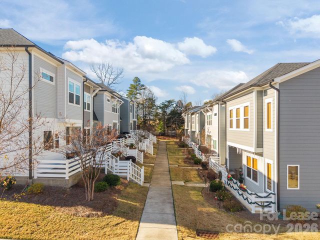 915 Kinsey Alley, Charlotte, NC 28217