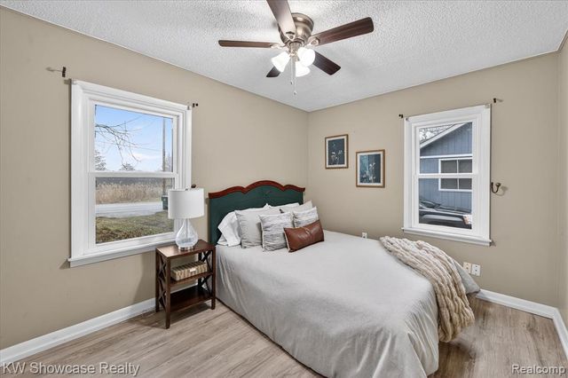 901 N Hix Road, Westland, MI 48185