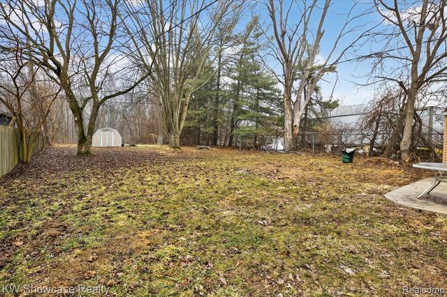 901 N Hix Road, Westland, MI 48185