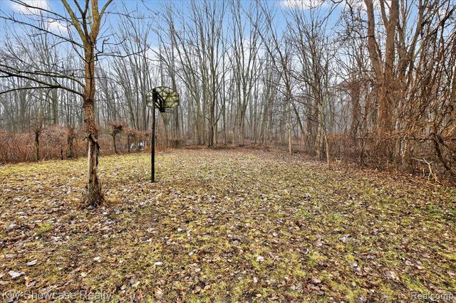901 N Hix Road, Westland, MI 48185