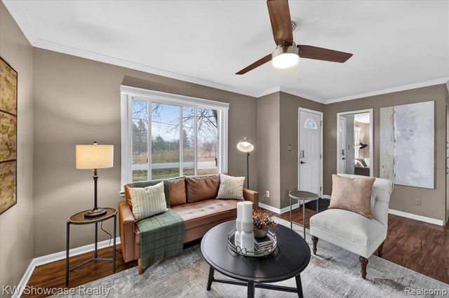 901 N Hix Road, Westland, MI 48185