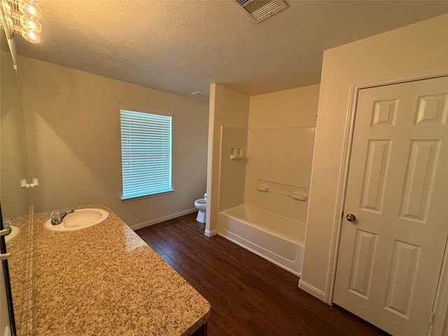 22267 Doubletree Park Drive, Houston, TX 77073