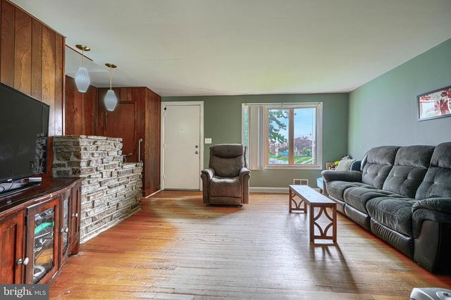 1842 DUNMERE RD, Baltimore, MD 21222