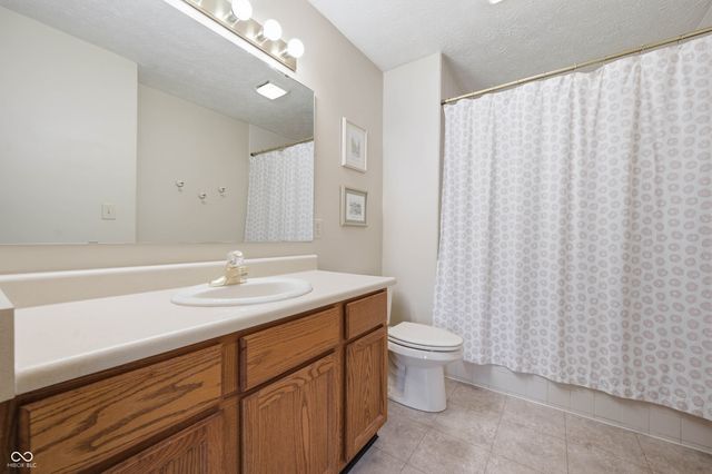 159 Oxford Avenue, Pendleton, IN 46064