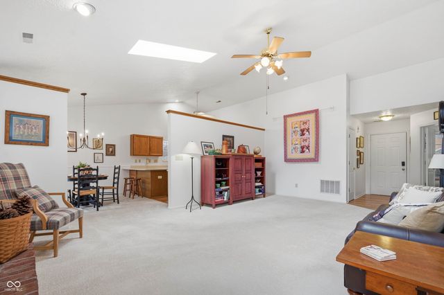 159 Oxford Avenue, Pendleton, IN 46064