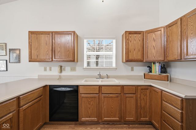 159 Oxford Avenue, Pendleton, IN 46064