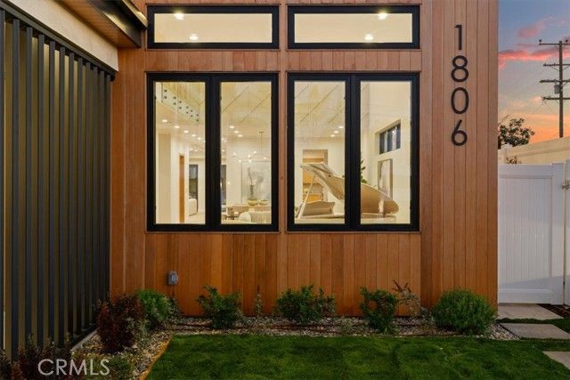 1806 6th Street, Manhattan Beach, CA 90266