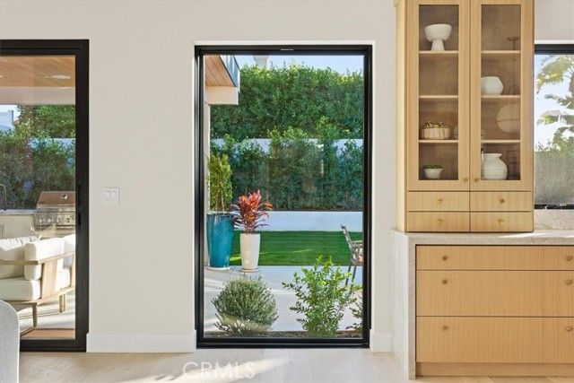 1806 6th Street, Manhattan Beach, CA 90266