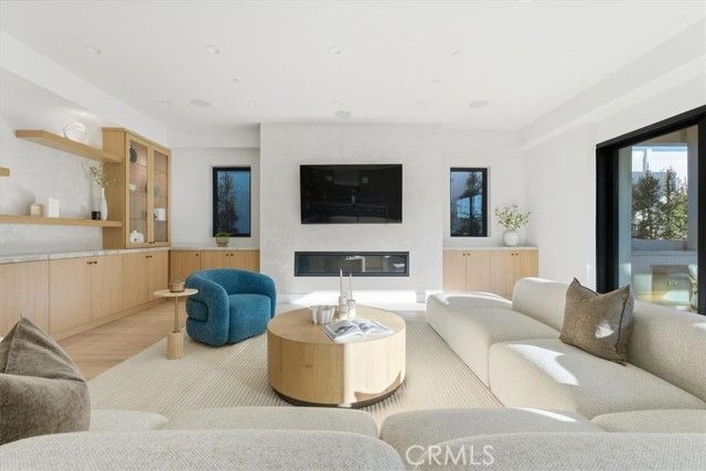 1806 6th Street, Manhattan Beach, CA 90266