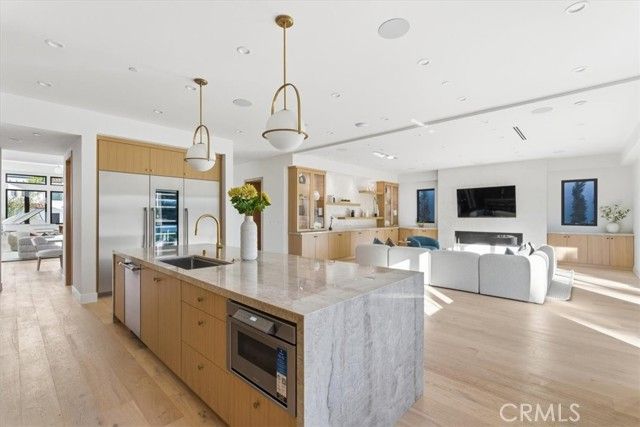 1806 6th Street, Manhattan Beach, CA 90266