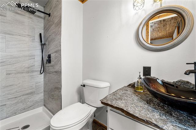 11 Macnaughton Road, Pueblo, CO 81001