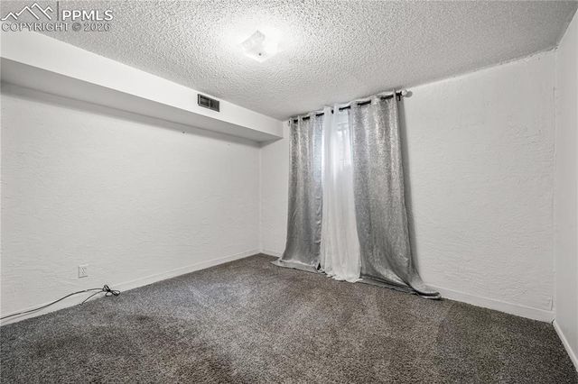 11 Macnaughton Road, Pueblo, CO 81001