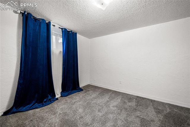 11 Macnaughton Road, Pueblo, CO 81001