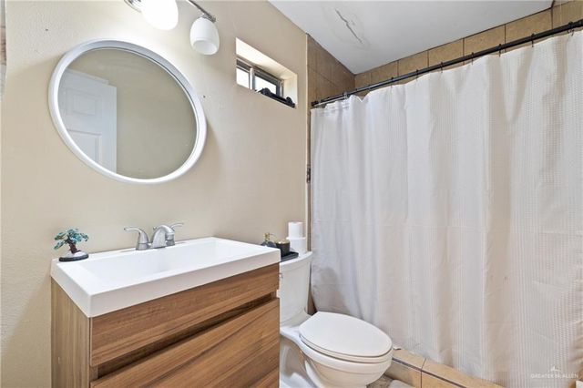 320 Violet Avenue, Mission, TX 78574