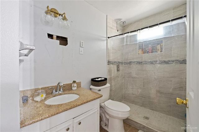 320 Violet Avenue, Mission, TX 78574