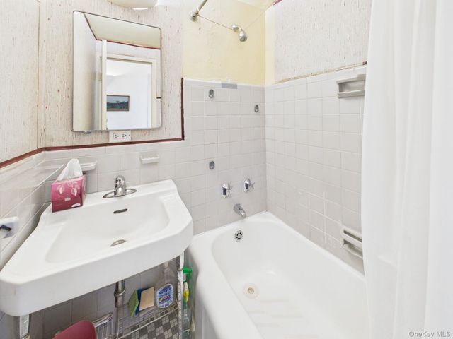 2 Fordham Hill Oval Unit 9G, Bronx, NY 10468