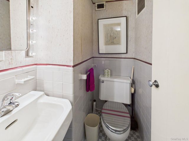 2 Fordham Hill Oval Unit 9G, Bronx, NY 10468