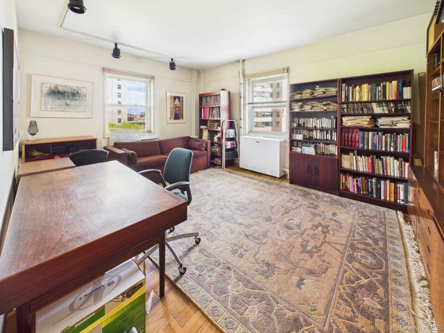 2 Fordham Hill Oval Unit 9G, Bronx, NY 10468