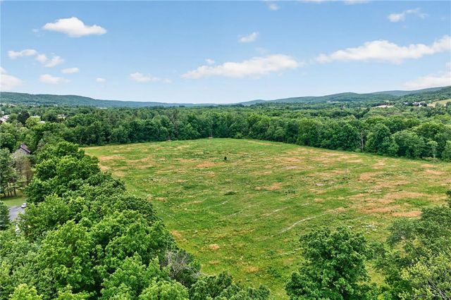 Ashtown Drive, Mahoning Twp, PA 18235